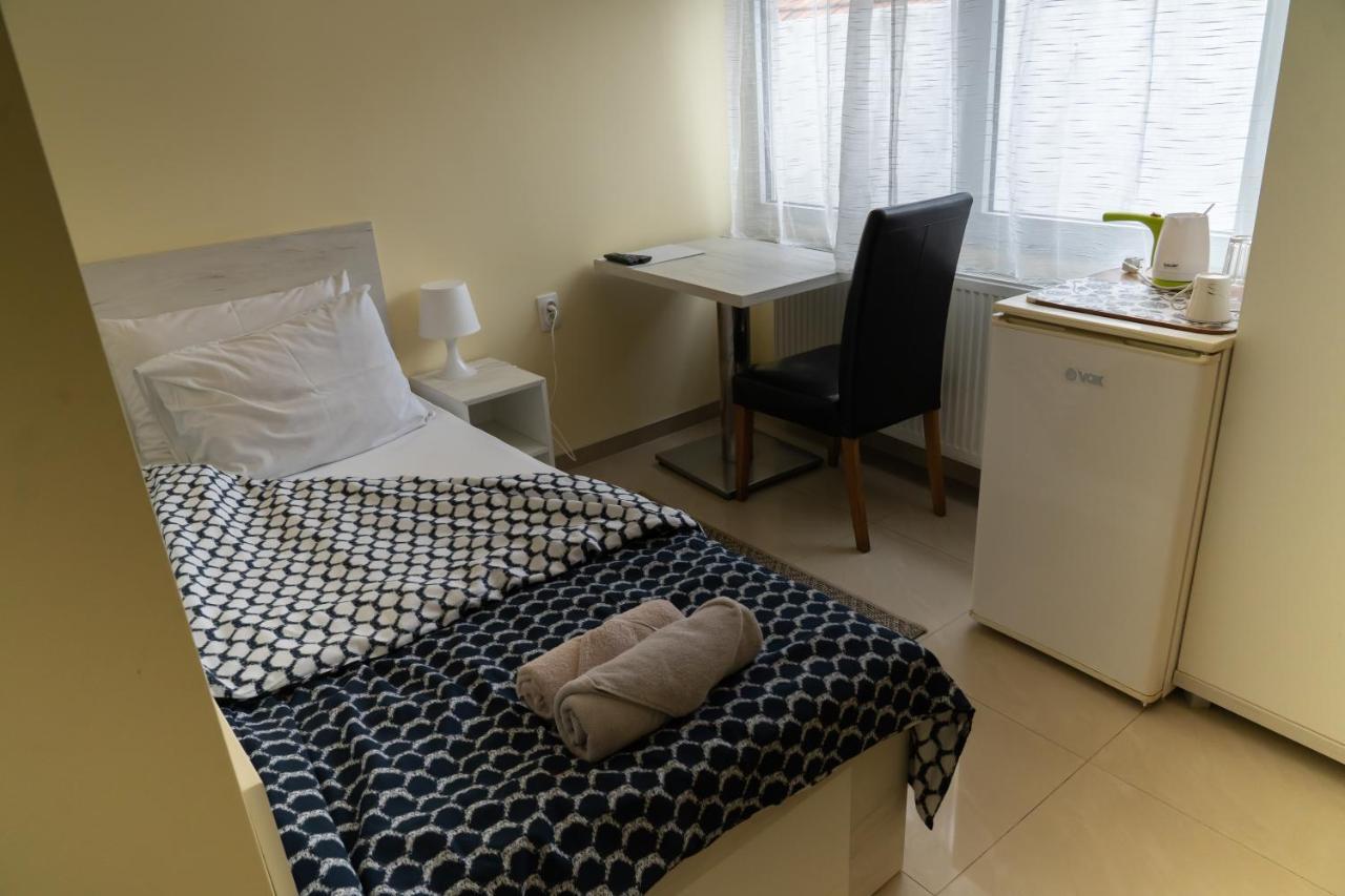 Studio Apartments Maksimovic Nis Exterior photo